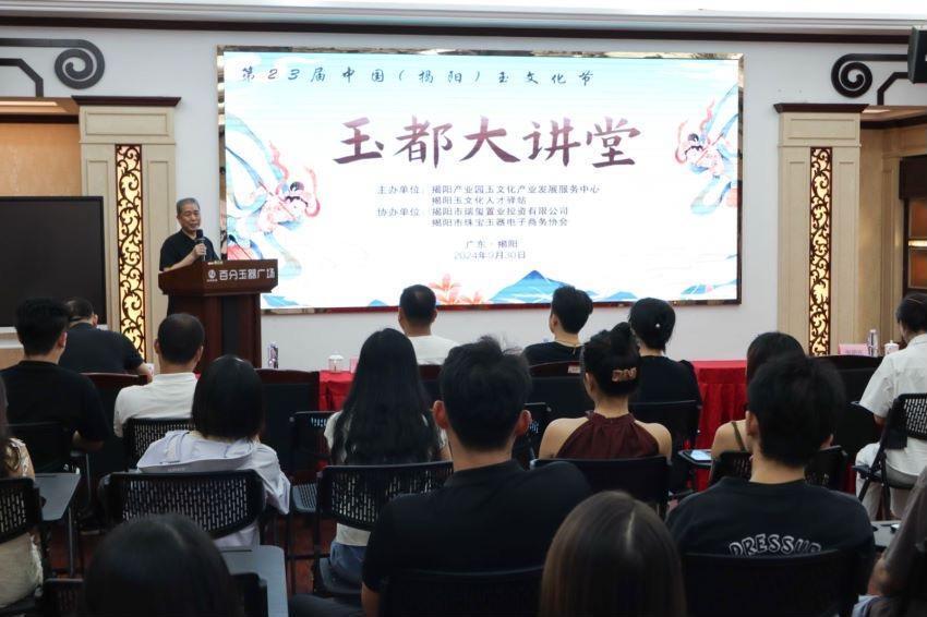 大埔縣最新人事任免,大埔縣最新人事任免，變化中的機(jī)遇，學(xué)習(xí)與成長的勵志篇章