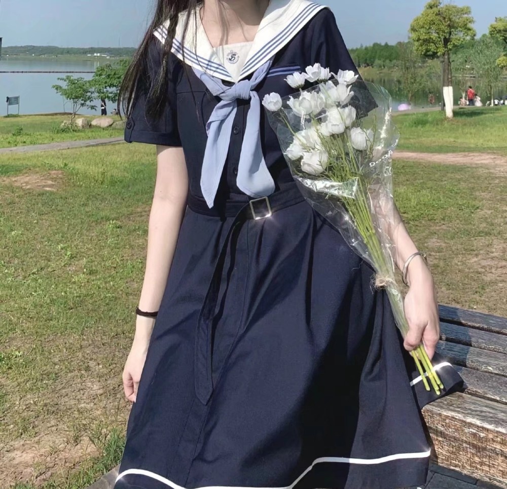 梅子黃時雨最新作品，夏日友情綻放與趣事紀(jì)實